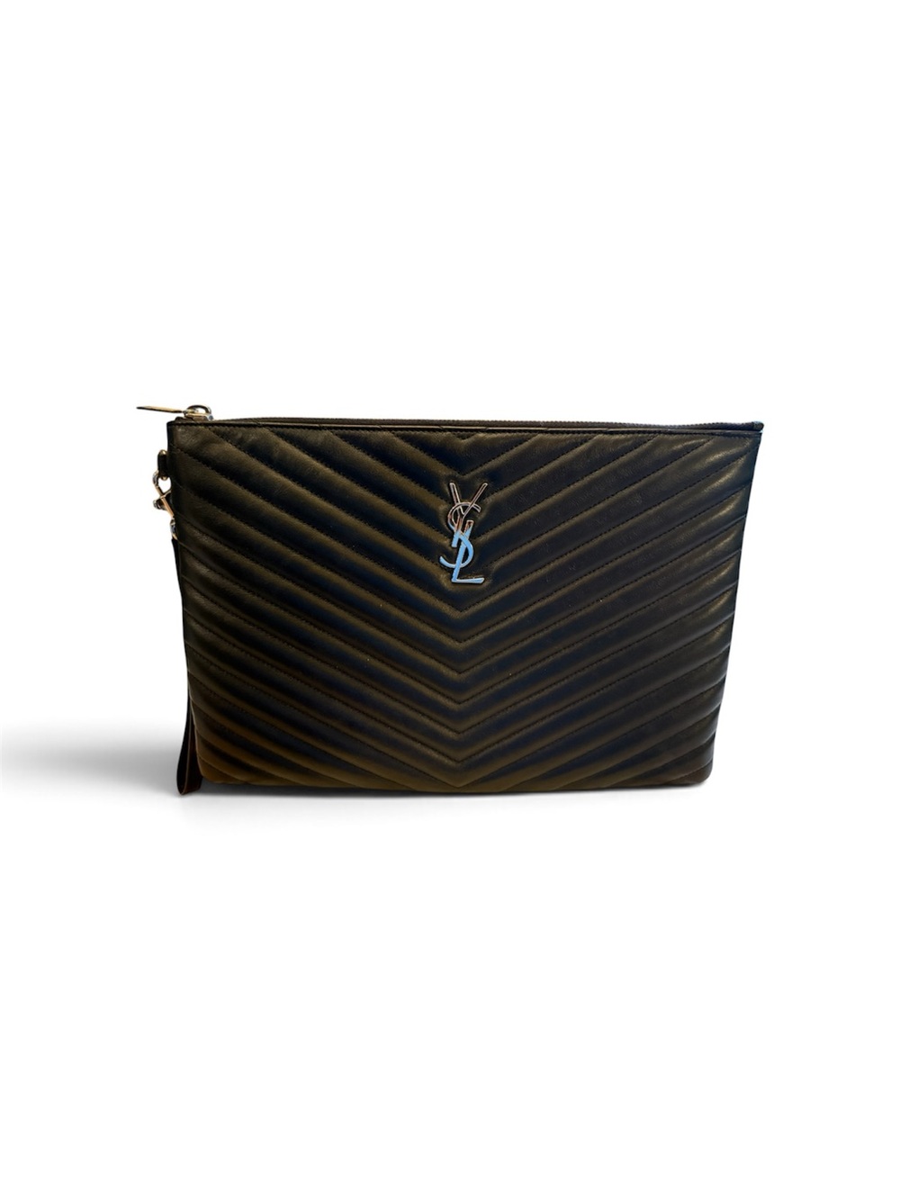 SAINT LAURENT
Calfskin Matelasse Chevron Monogram
Document Holder Black